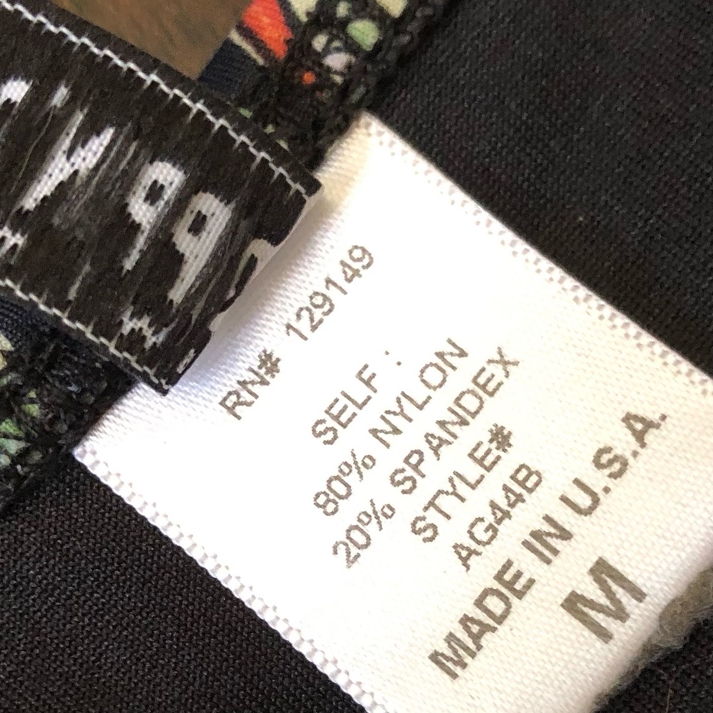 Dippin' Daisy's Tropical Floral Bikini - Picture 2 of 5